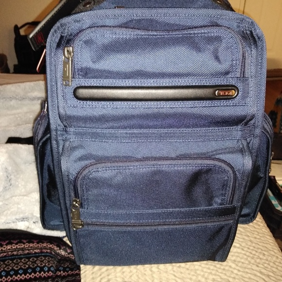 Tumi t-pass lap-pack - Picture 2 of 4